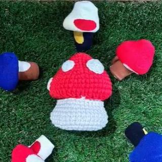 【親子手作】可愛菇菇襪 DIY：訓練孩子手部動作與專注力的趣味遊戲